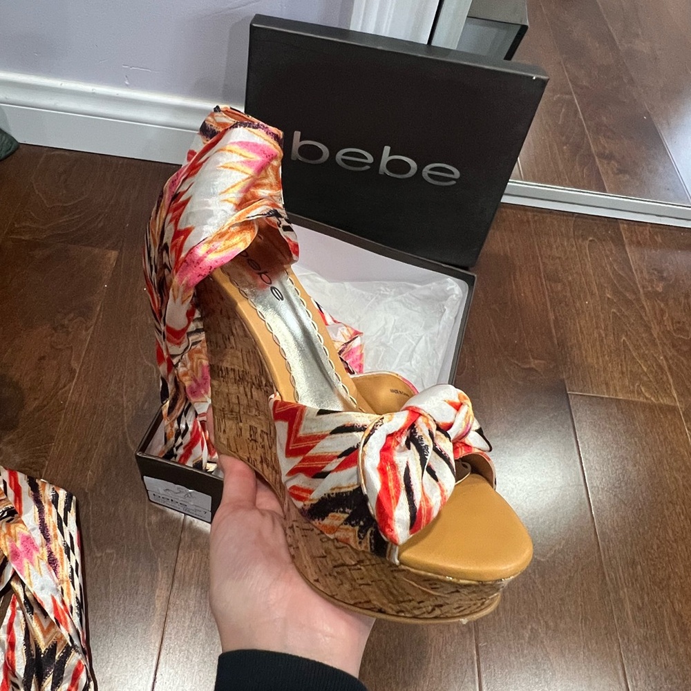BEBE Charissa Wedges, Multicolor, Size 7